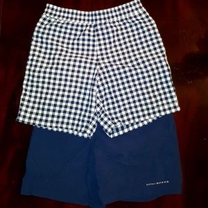Lot of 2 boys Columbia PFG backcast shorts medium